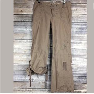 Columbia tie up Capri pants